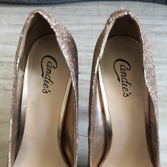 Candie’s Gold sparkly platform heels - Picture 4 of 5